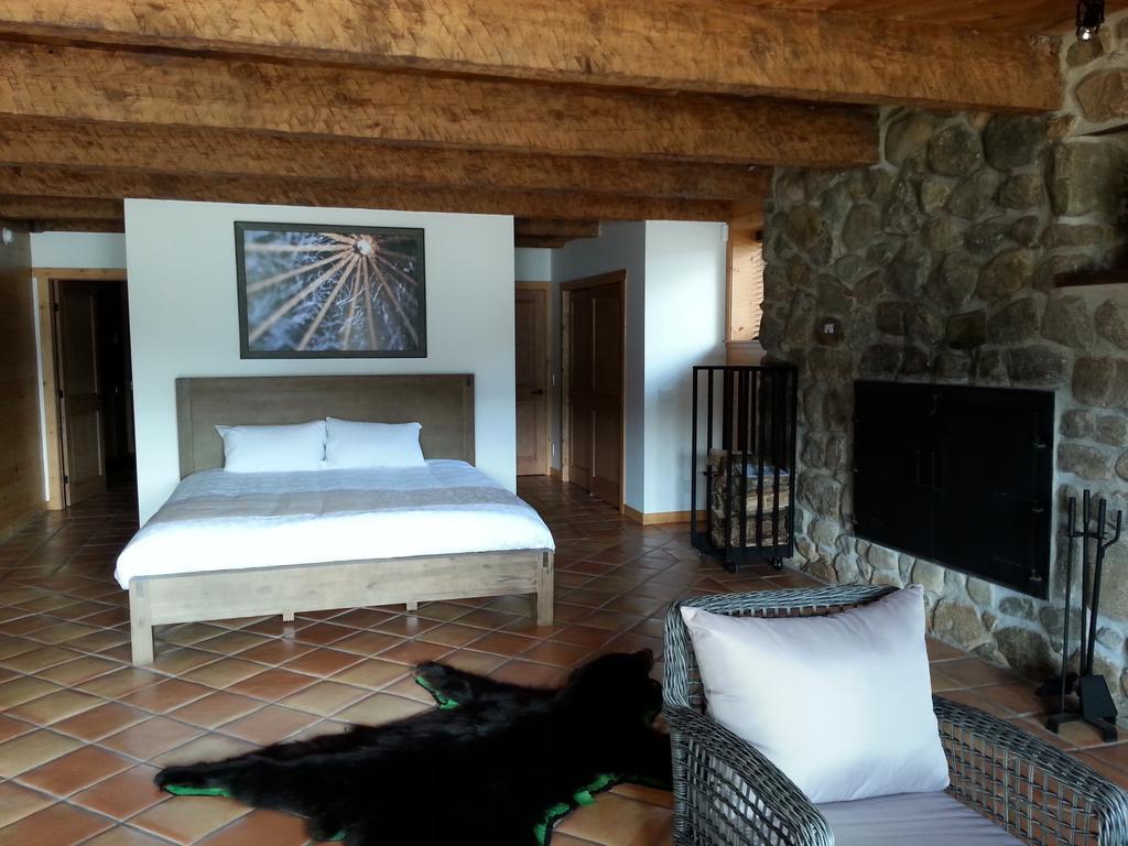 Hotel Le Grand R Saint-Donat Exterior foto