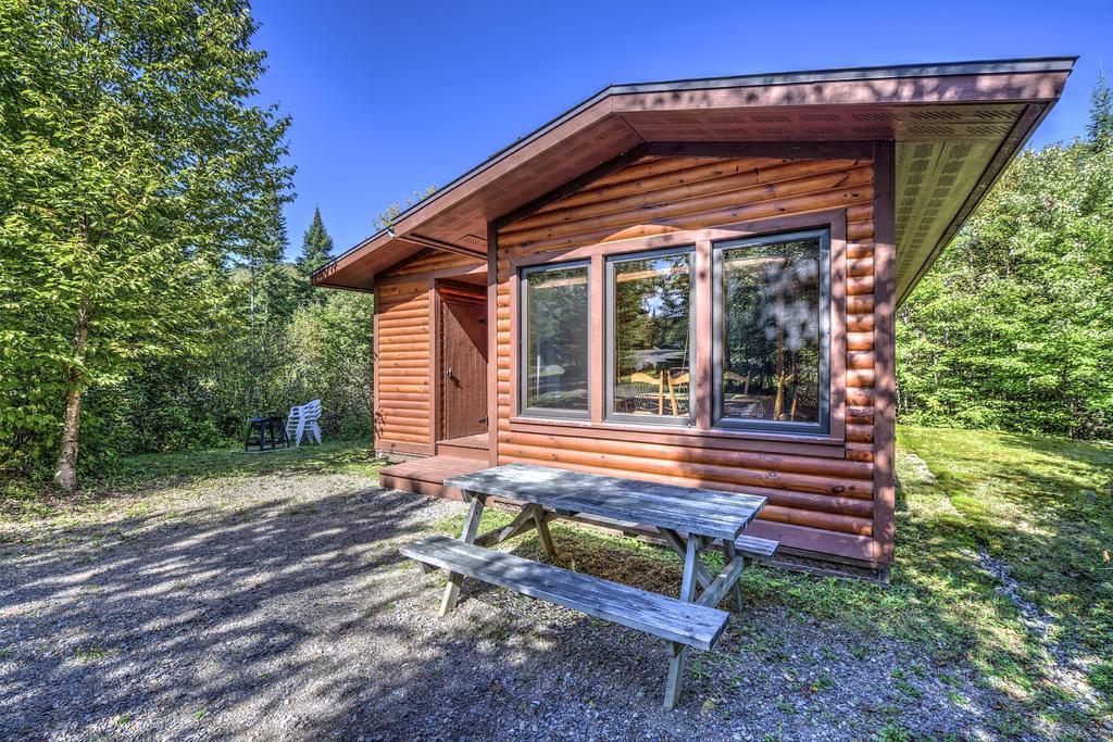 Hotel Le Grand R Saint-Donat Exterior foto